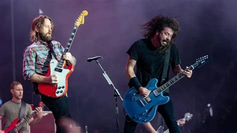 Foo Fighters to Headline Opening Night of the Atlantis .